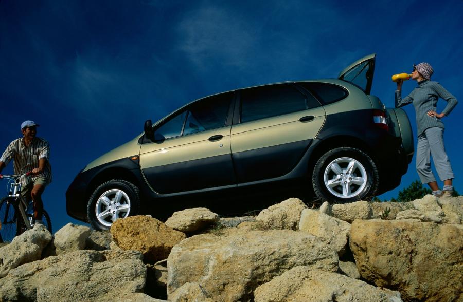 Renault Scenic RX4 2000 года  (фото 43 из 66)